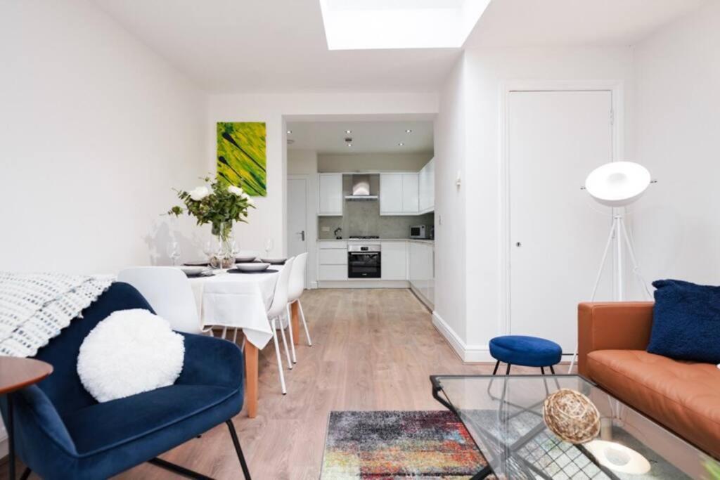 Newly Renovated Modern 4 Bed 3 Bath Apartment לונדון מראה חיצוני תמונה